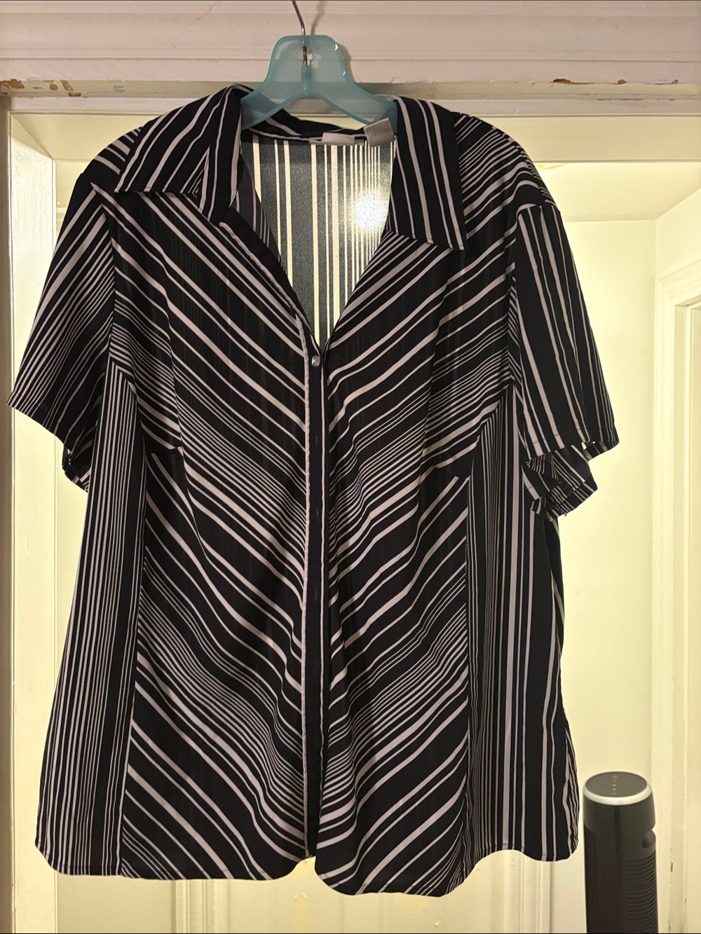 Classic Black & White Striped Short Sleeve Button-Down Shirt